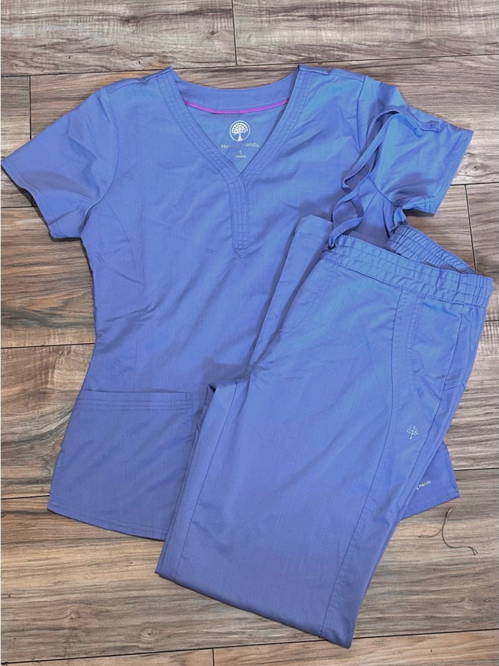healing hands ceil blue V-Neck Scrub Set